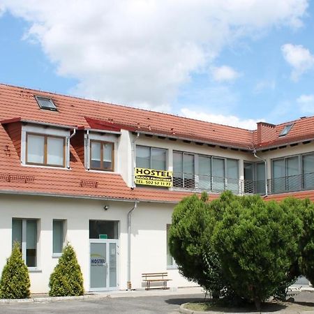 Hostel Nuove Frontiere Ниса Екстериор снимка