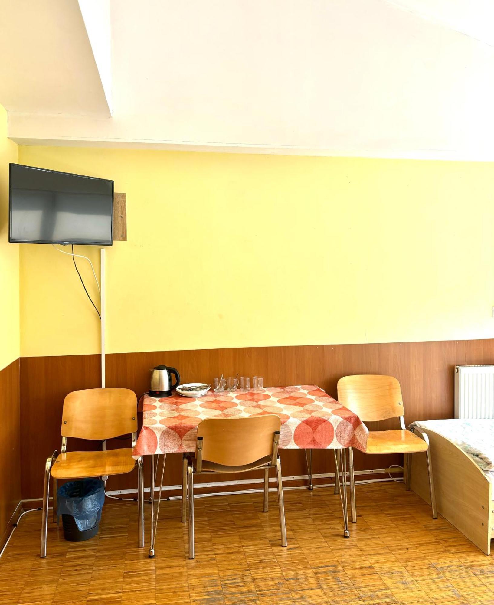 Hostel Nuove Frontiere Ниса Екстериор снимка